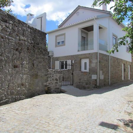 Casa Das Nacoes Donas Exterior foto