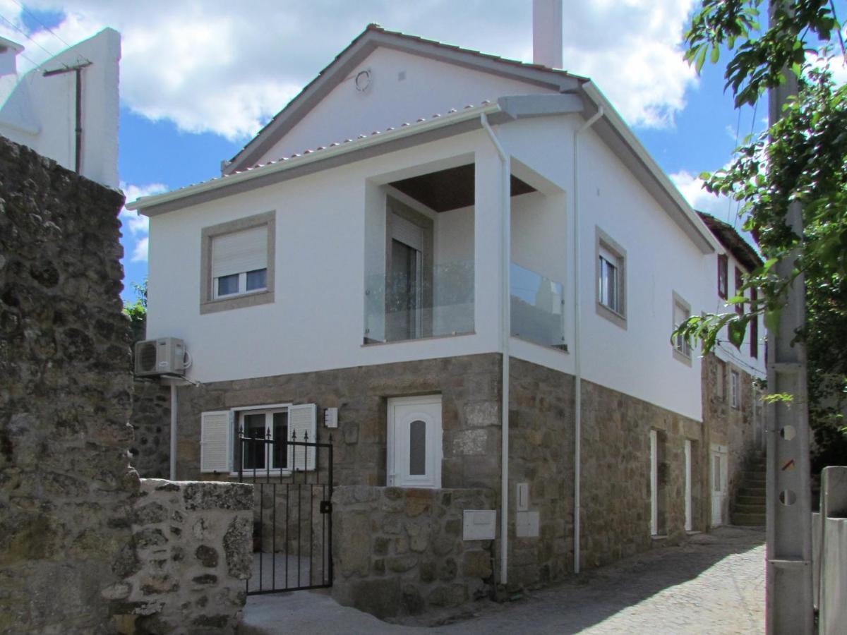 Casa Das Nacoes Donas Exterior foto